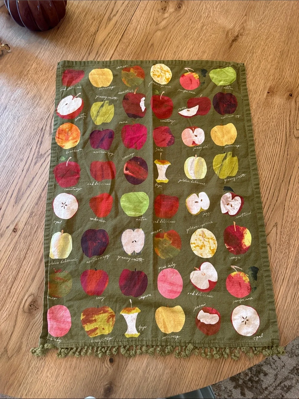 Anthropologie Olive Green Apple Pattern Kitchen Towel